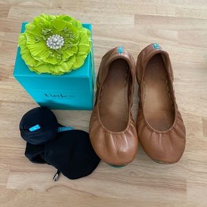 Tieks chestnut size 7 in original box and bags good condition